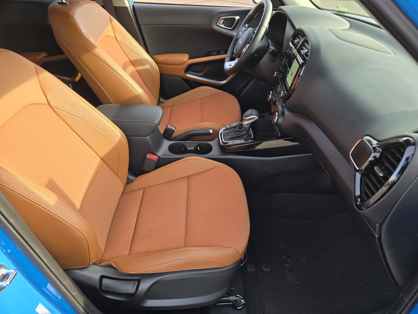 Certified 2025 Kia Soul EX image 16