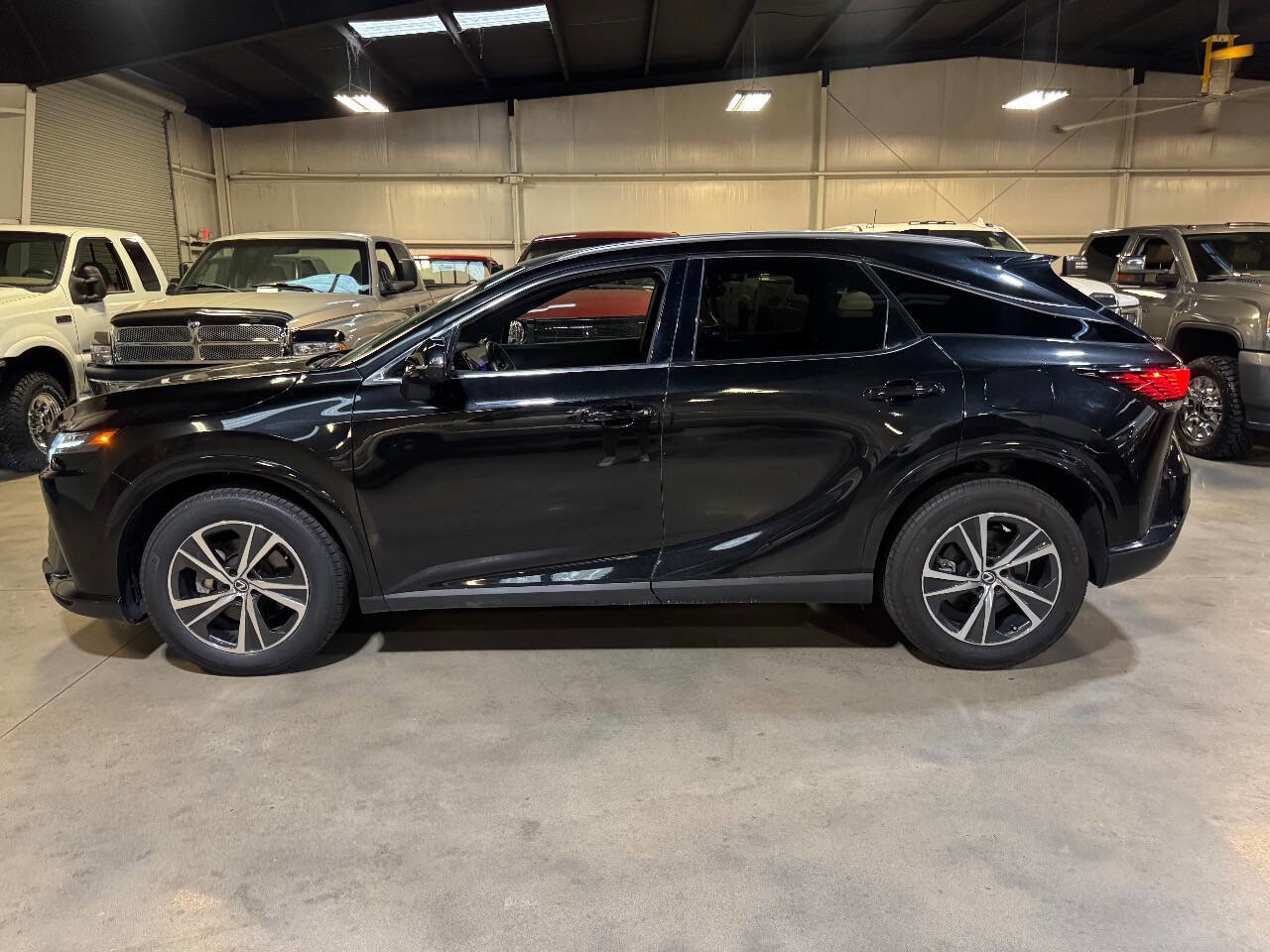 Used 2023 Lexus RX 350 FWD image 9