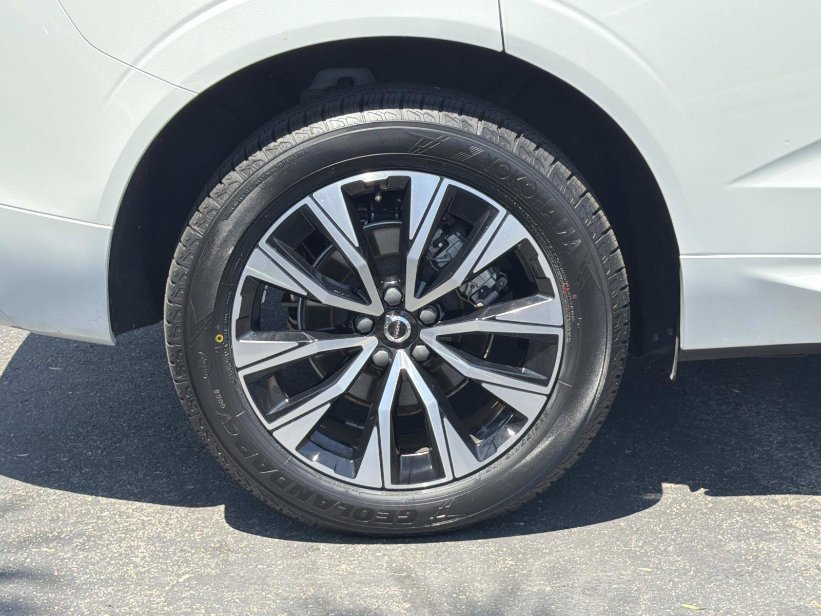 Certified 2023 Volvo XC60 B5 Core w/ Climate Package FWD image 26