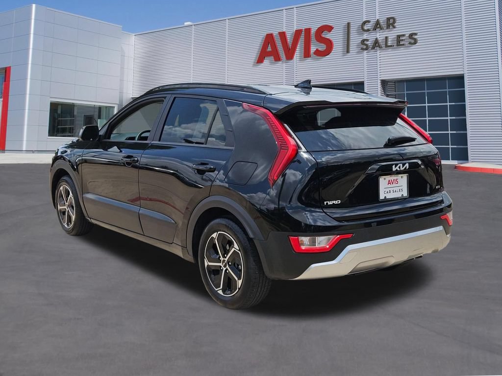 Used 2025 Kia Niro LX FWD image 3