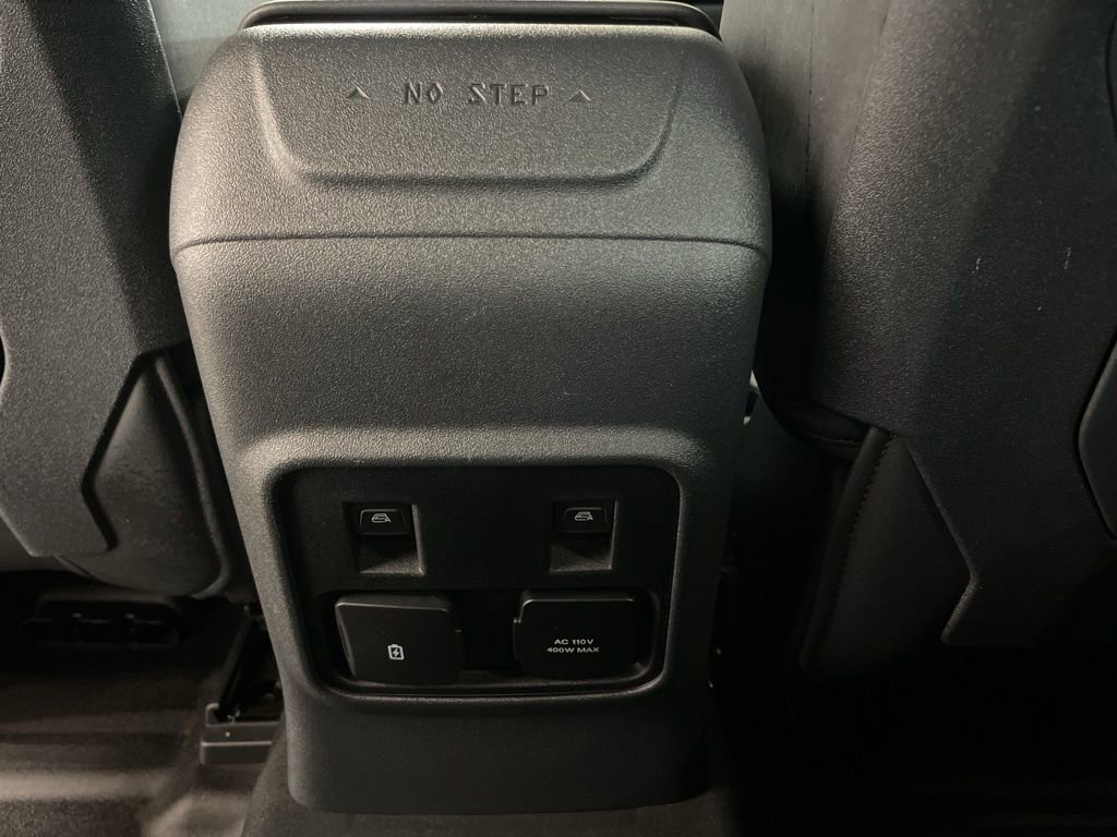 Used 2024 Ford Bronco Big Bend image 15