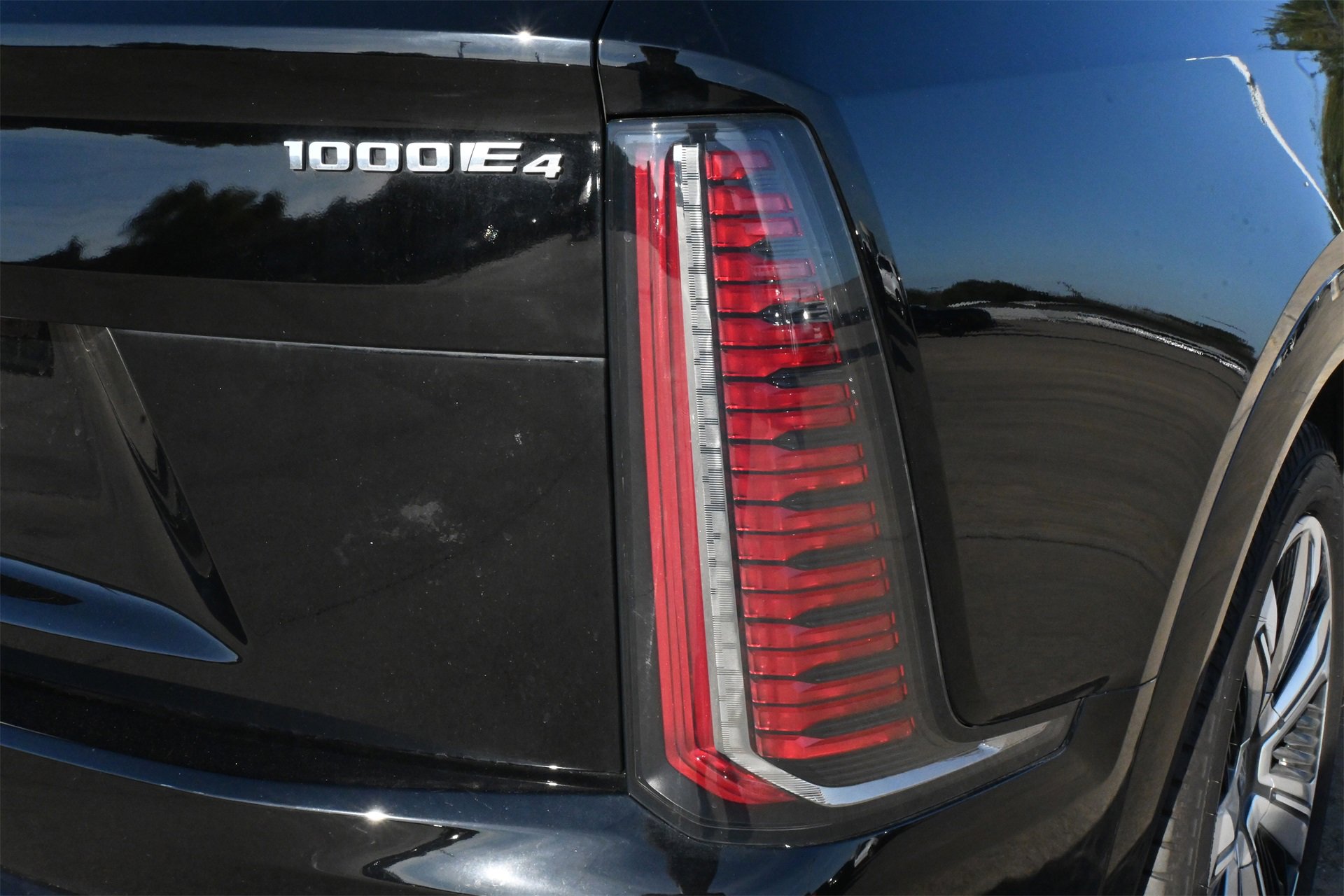 New 2025 Cadillac Escalade IQ Luxury 2 image 22