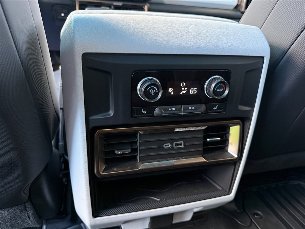 Used 2024 GMC Hummer EV 3X w/ LPO, Illumination Package image 65