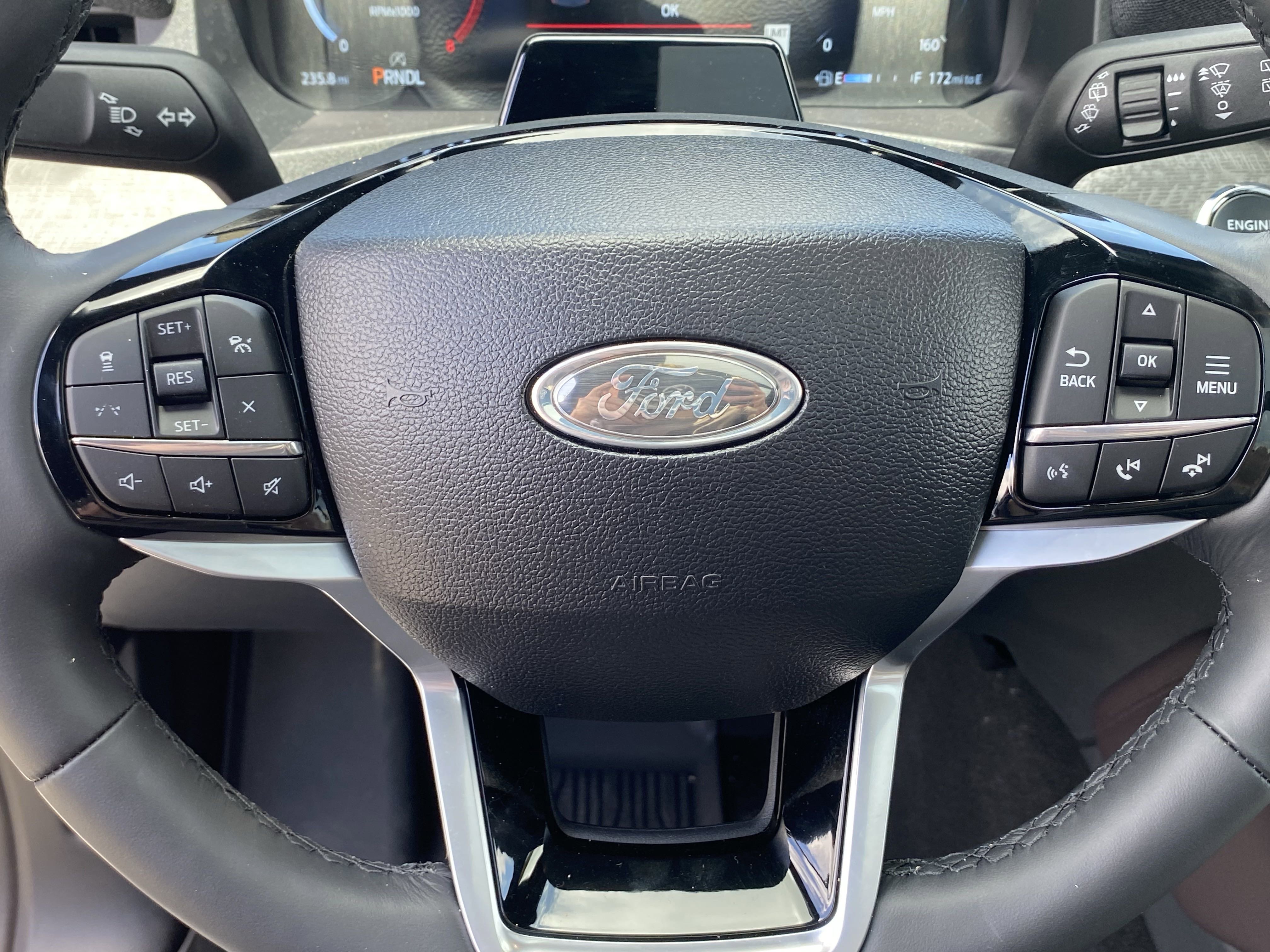 New 2025 Ford Explorer Platinum w/ LUX Leather Package image 19