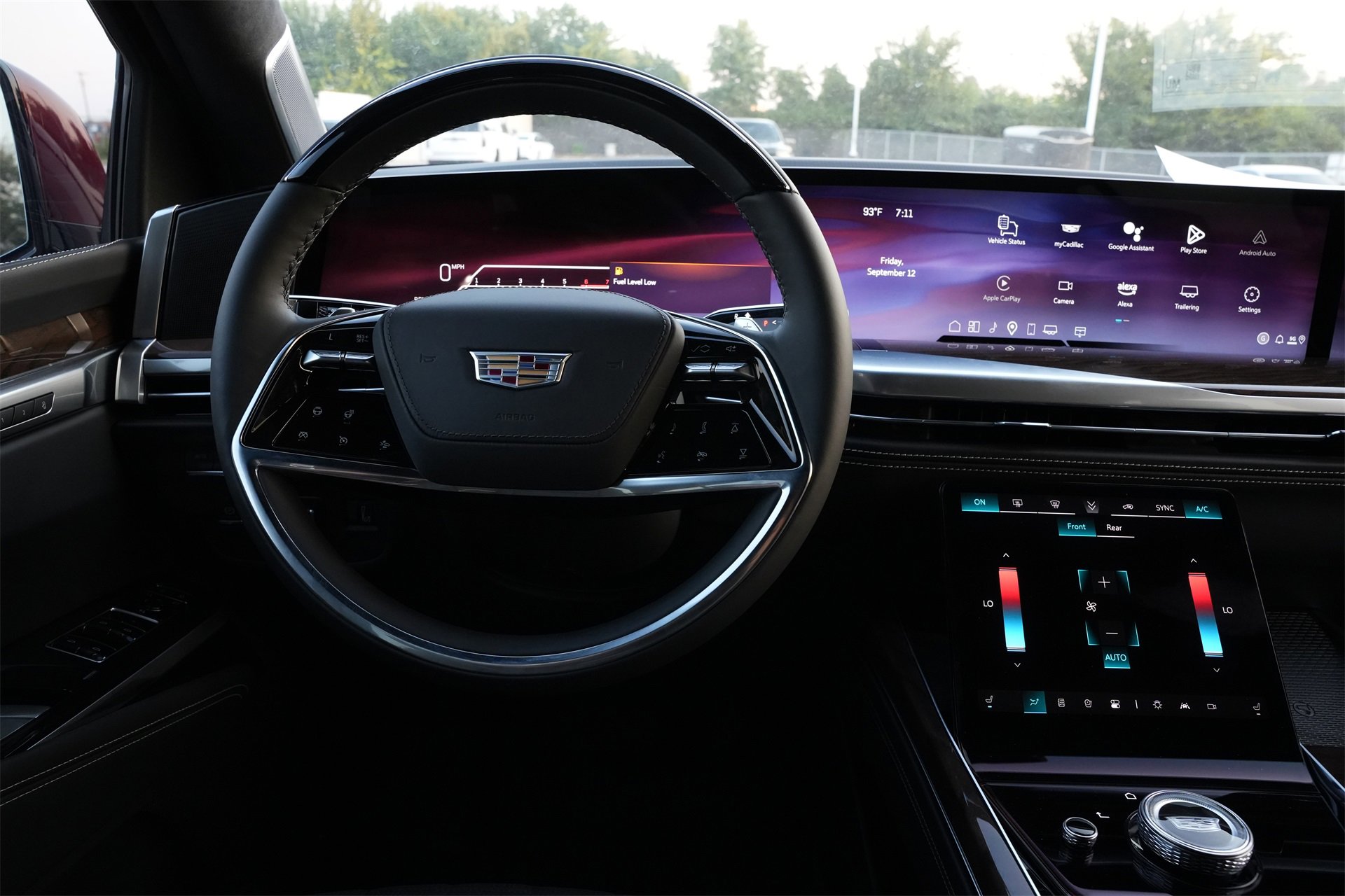 New 2025 Cadillac Escalade Sport Platinum w/ LPO, ONYX Package image 9