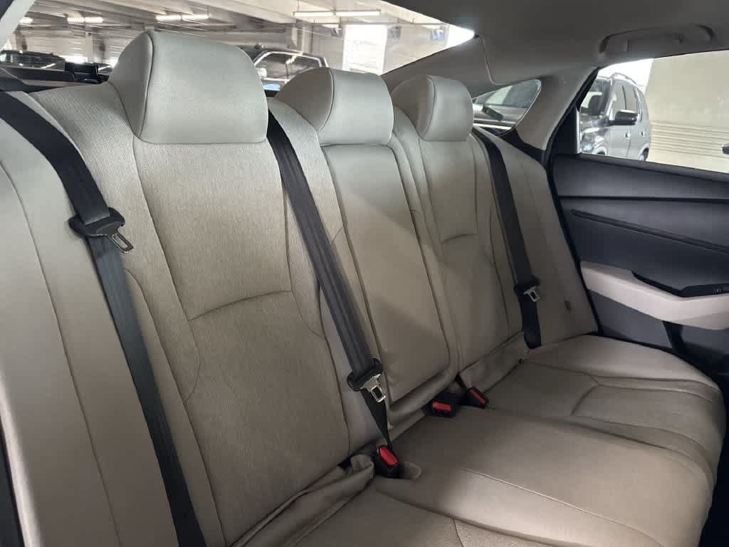 Certified 2023 Honda Accord EX image 25