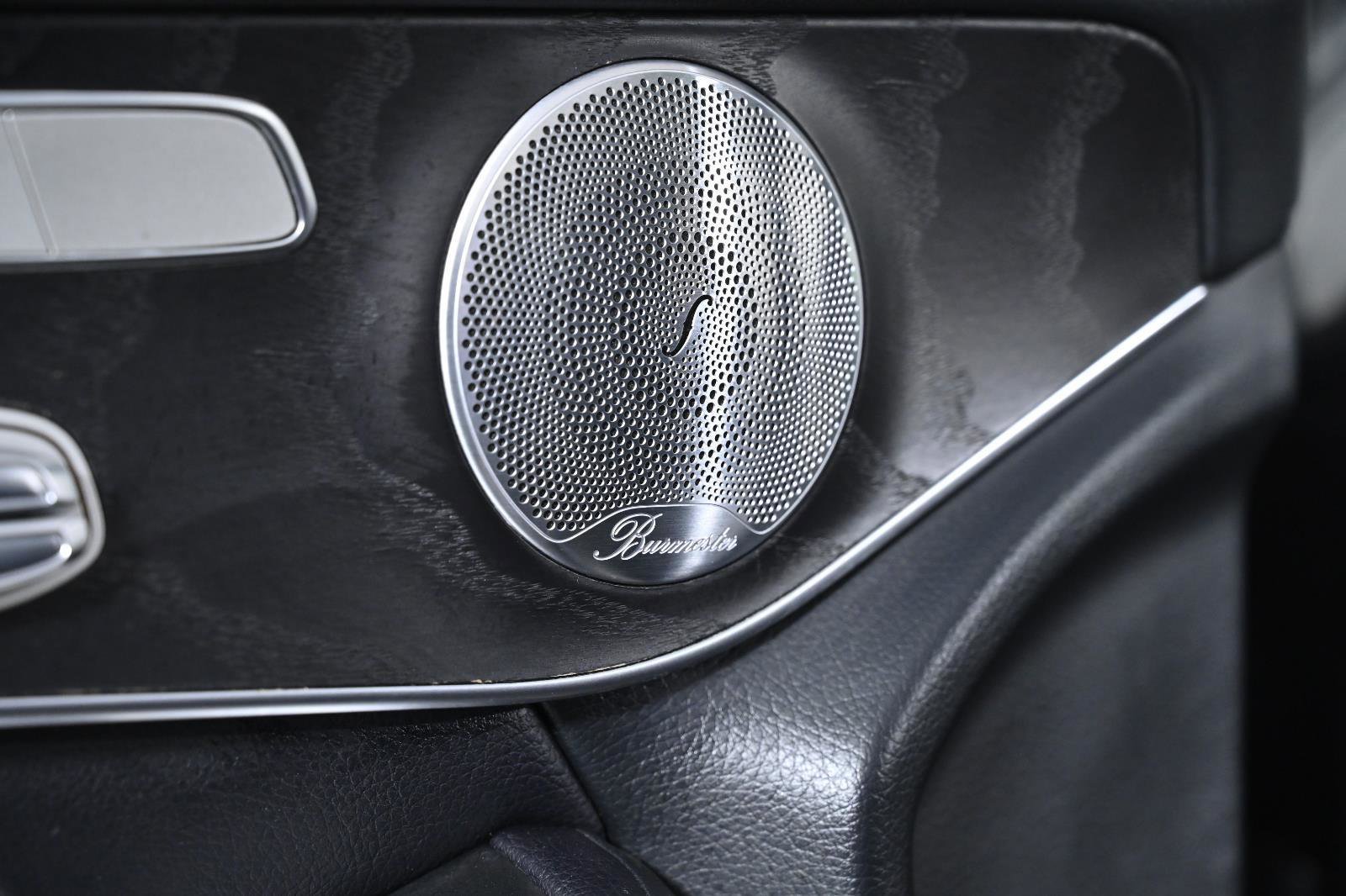 Used 2018 Mercedes-Benz GLC 300 4MATIC image 23