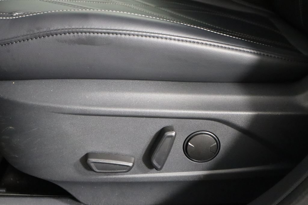 Used 2022 Ford Mustang Mach-E Select AWD/4WD image 23