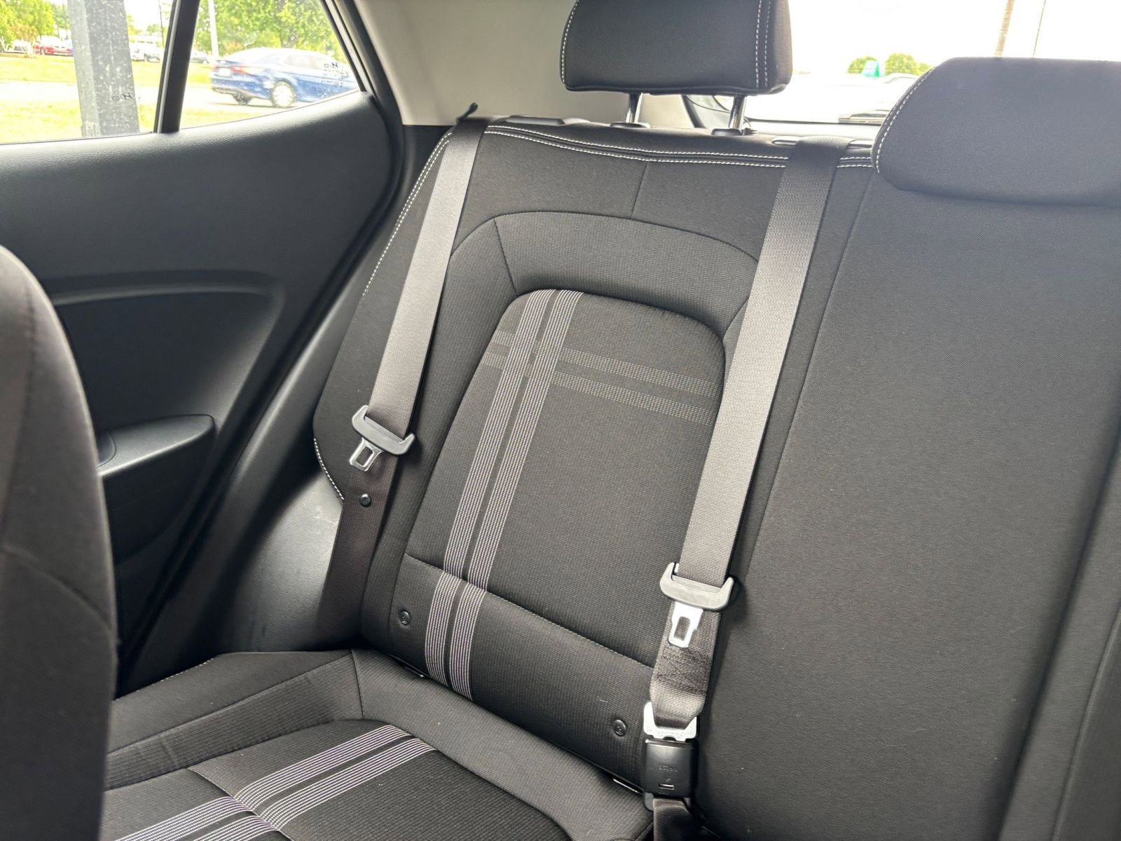 Used 2025 Hyundai Venue SEL FWD image 38