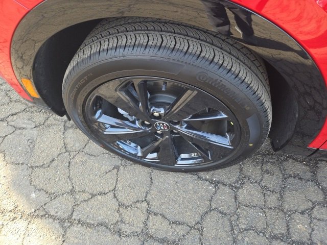 New 2025 Buick Envision Sport Touring image 28