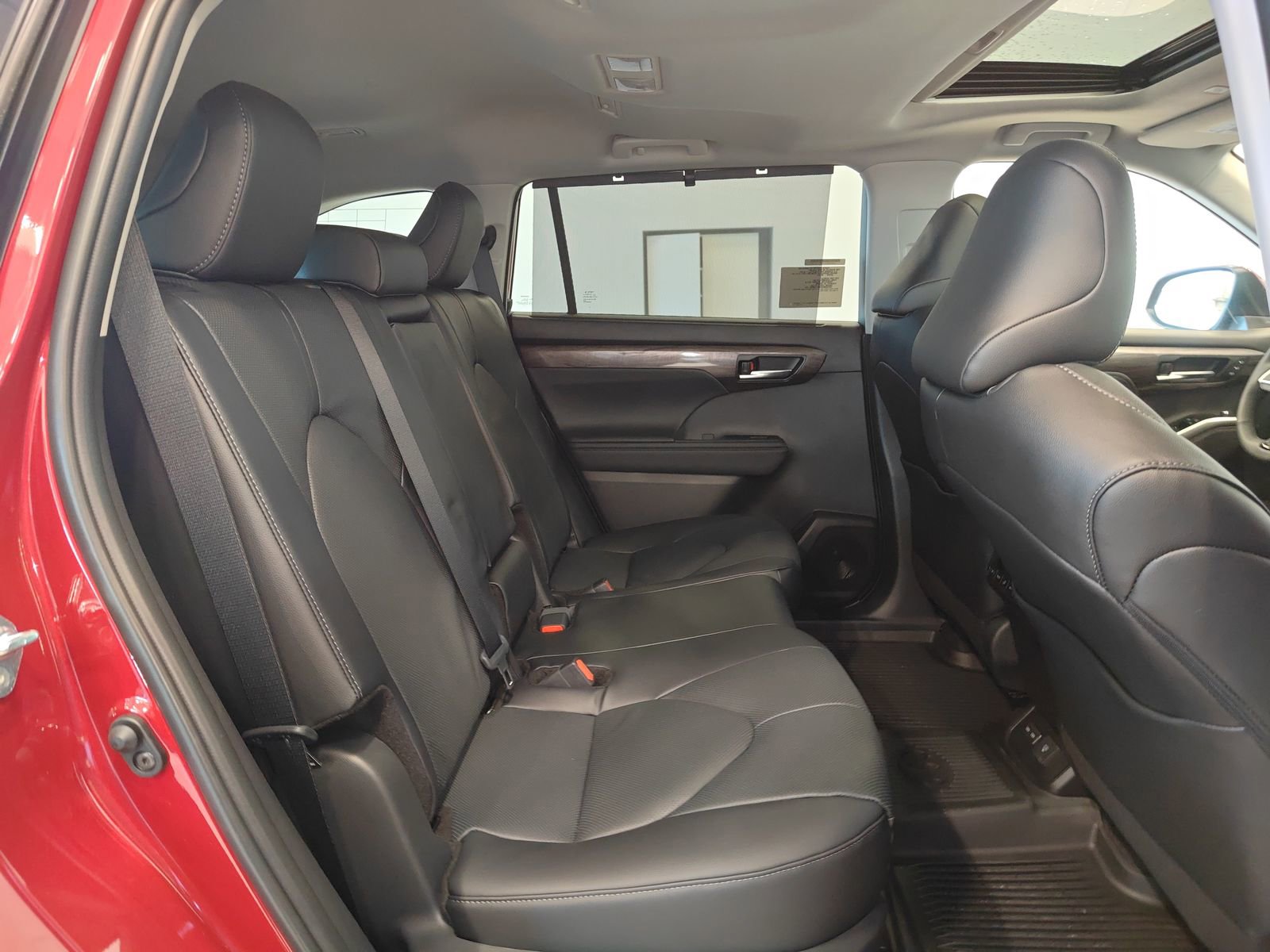 New 2026 Toyota Highlander Limited image 26