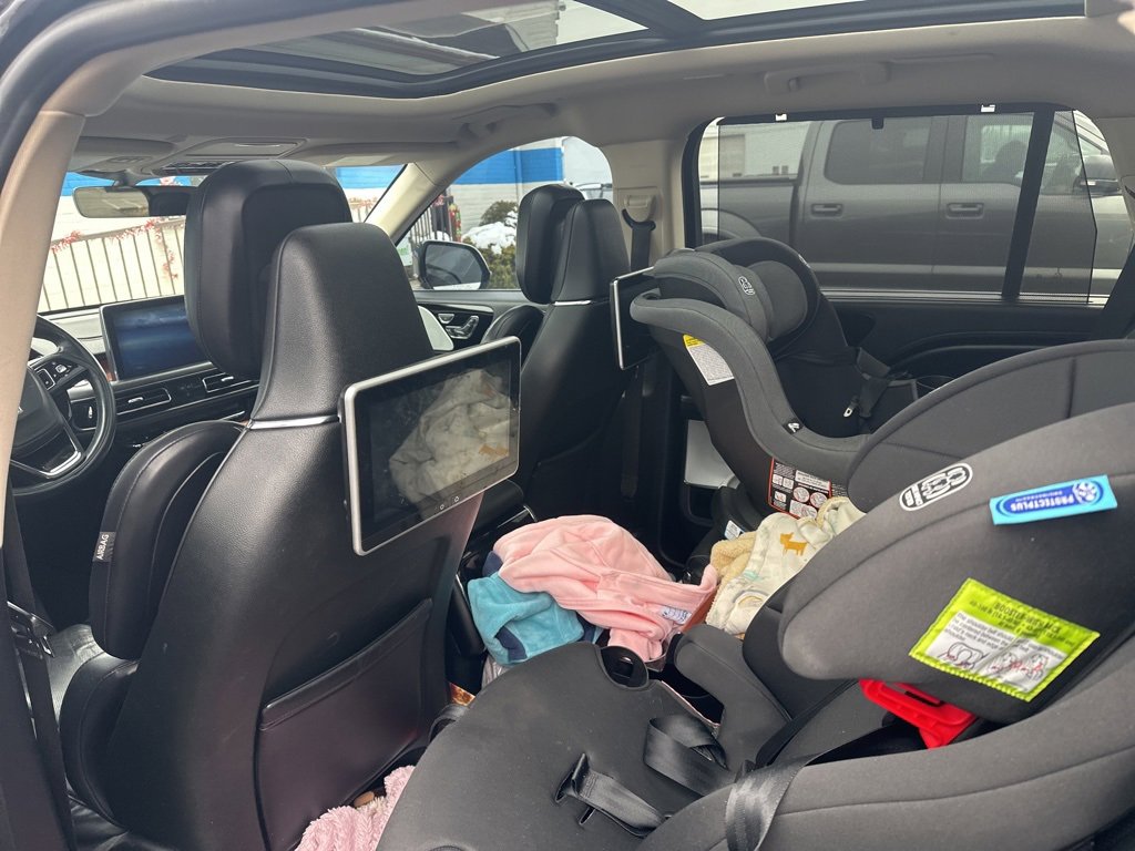 Used 2020 Lincoln Aviator Reserve w/ Equipment Group 202A image 15