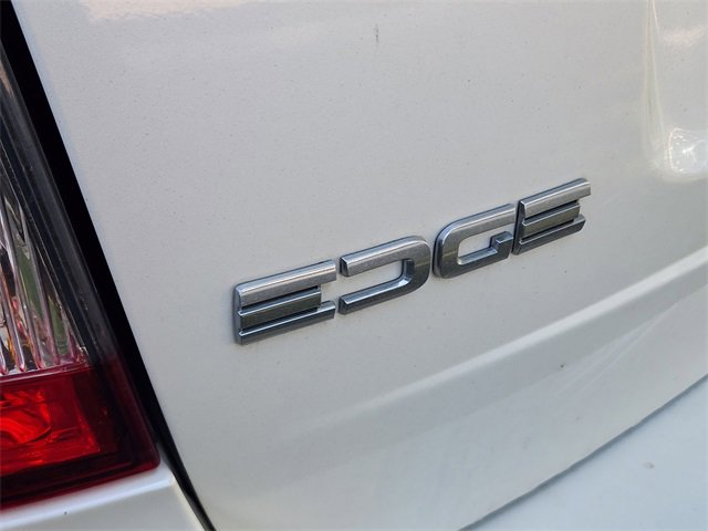 Used 2014 Ford Edge Limited w/ Equipment Group 301A FWD image 9