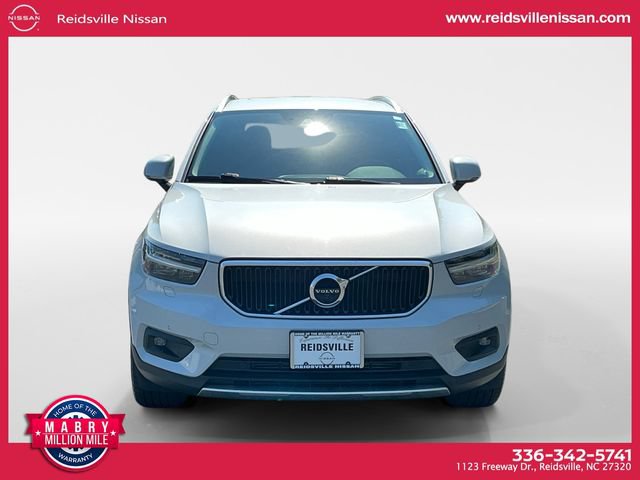 Used 2022 Volvo XC40 T5 Momentum AWD/4WD image 9
