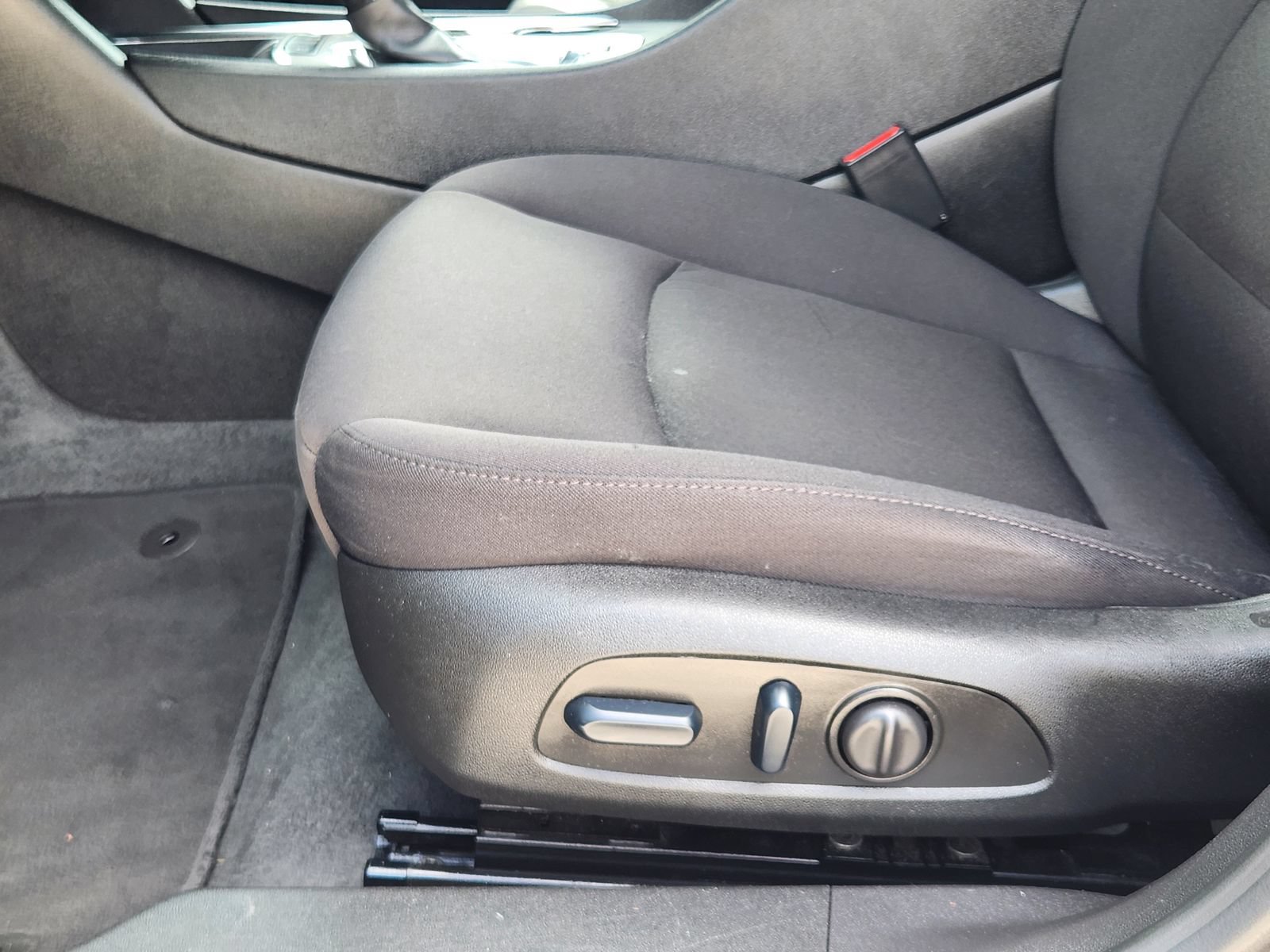 Used 2024 Chevrolet Malibu LT FWD image 25