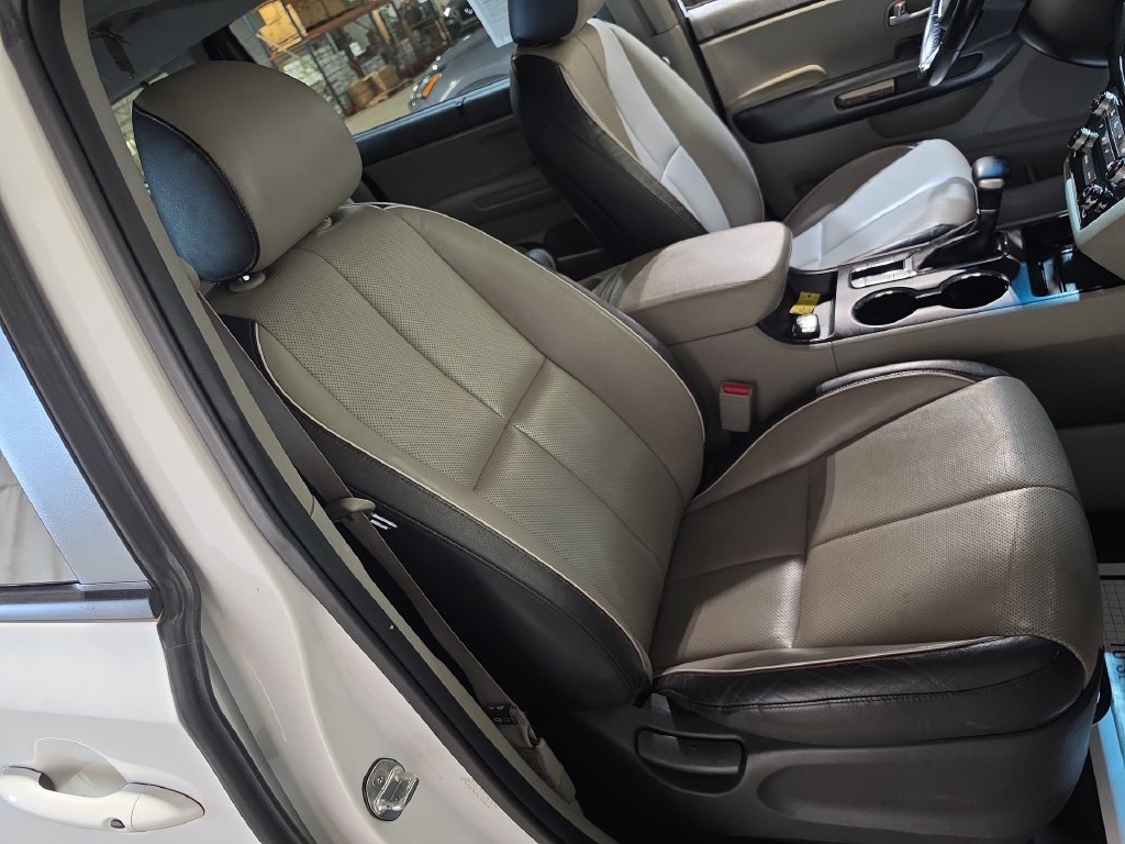 Used 2019 Kia Sedona EX FWD image 25