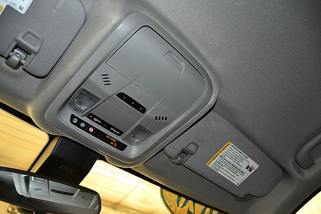 Used 2020 Chevrolet Equinox LT image 26