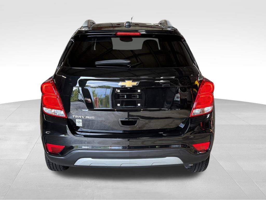 Used 2022 Chevrolet Trax LT w/ LT Convenience Package AWD/4WD image 37