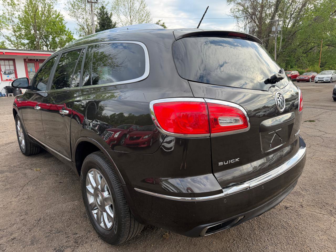 Used 2014 Buick Enclave Leather w/ Trailering Provision Package image 7