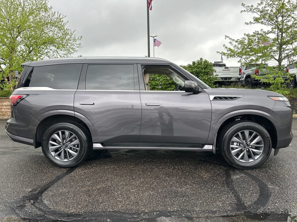 Certified 2026 INFINITI QX80 Pure w/ Cargo Package AWD/4WD image 15