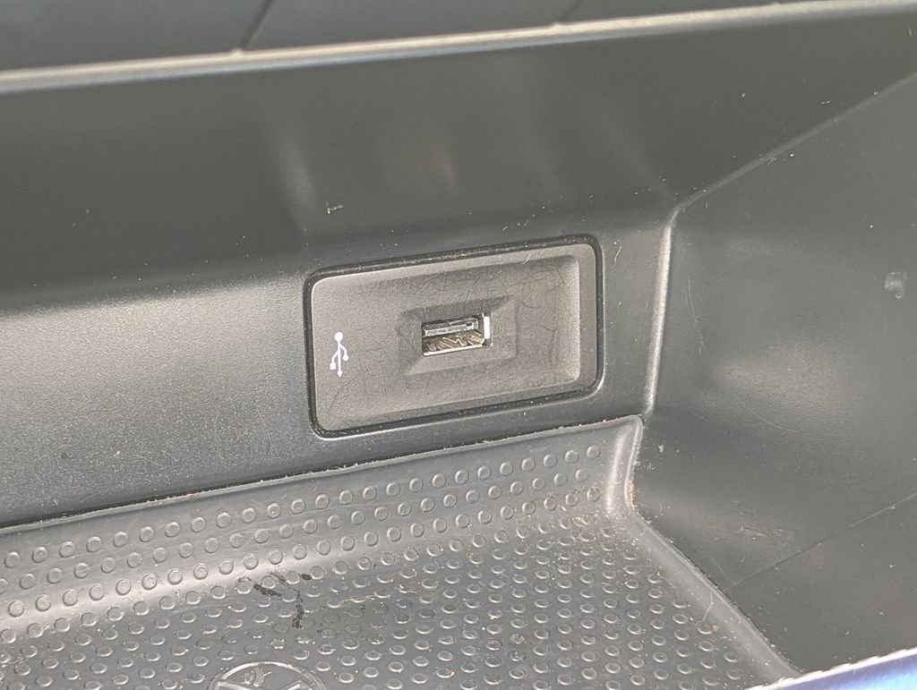 Used 2018 Volkswagen Beetle 2.0T S image 20