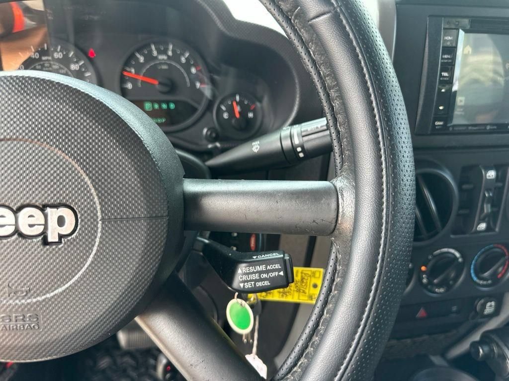 Used 2009 Jeep Wrangler Unlimited X AWD/4WD image 35