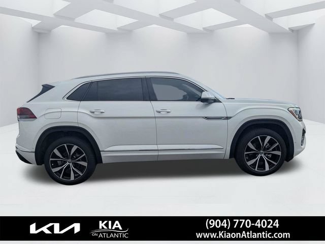 Used 2025 Volkswagen Atlas Cross Sport SEL Premium R-Line AWD/4WD image 2