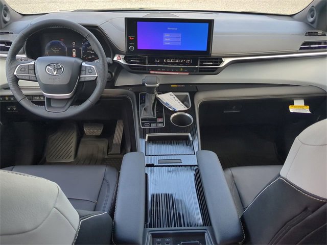New 2026 Toyota Sienna XSE image 15