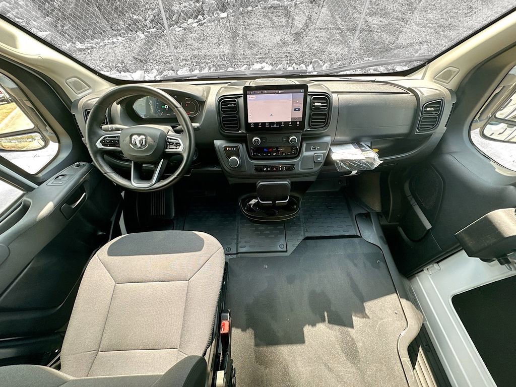 Used 2024 RAM ProMaster 3500 w/ Delivery Van Package image 10
