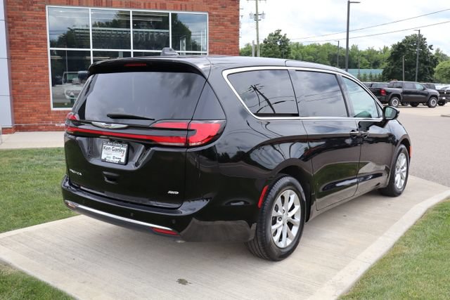 Used 2026 Chrysler Pacifica Select AWD/4WD image 38