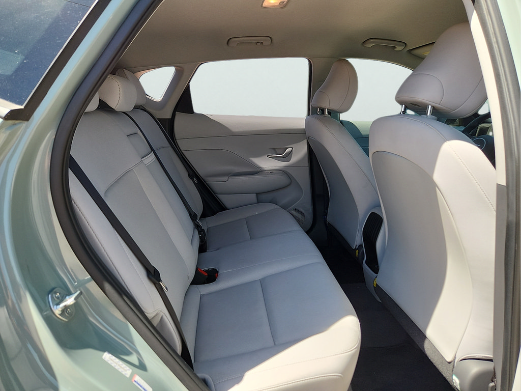 Used 2024 Hyundai Kona SE FWD image 16