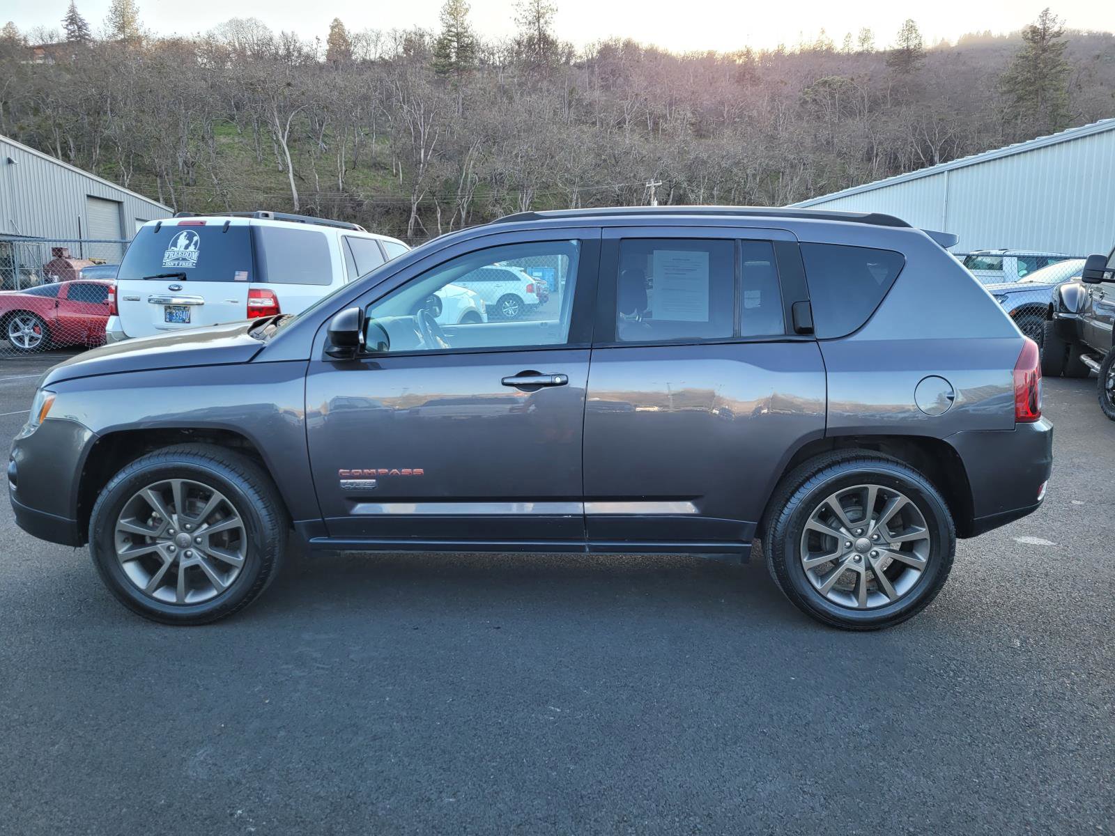 Used 2016 Jeep Compass 75th Anniversary w/ Power Value Group image 8