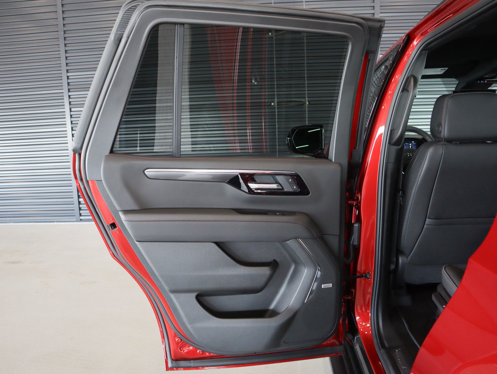 Used 2026 Chevrolet Tahoe RST w/ Comfort Package image 26