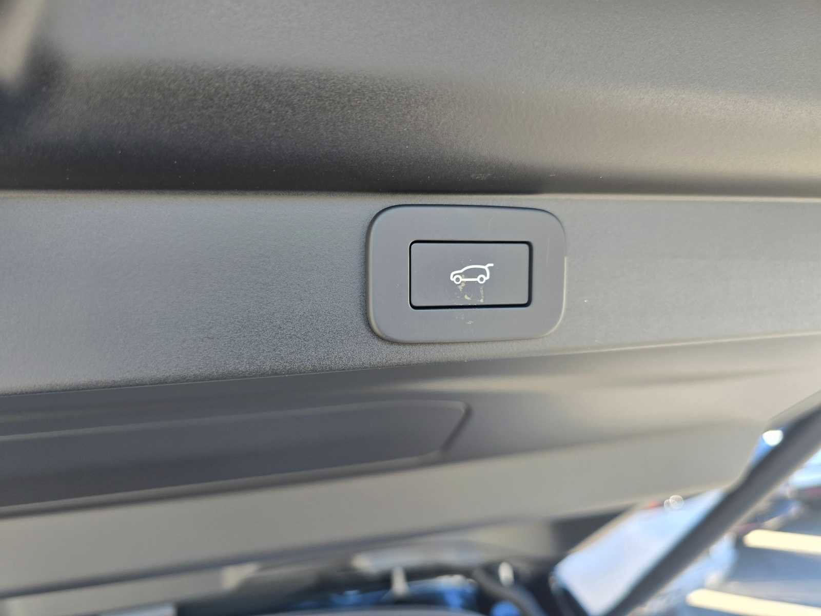 New 2025 Land Rover Range Rover SE image 20