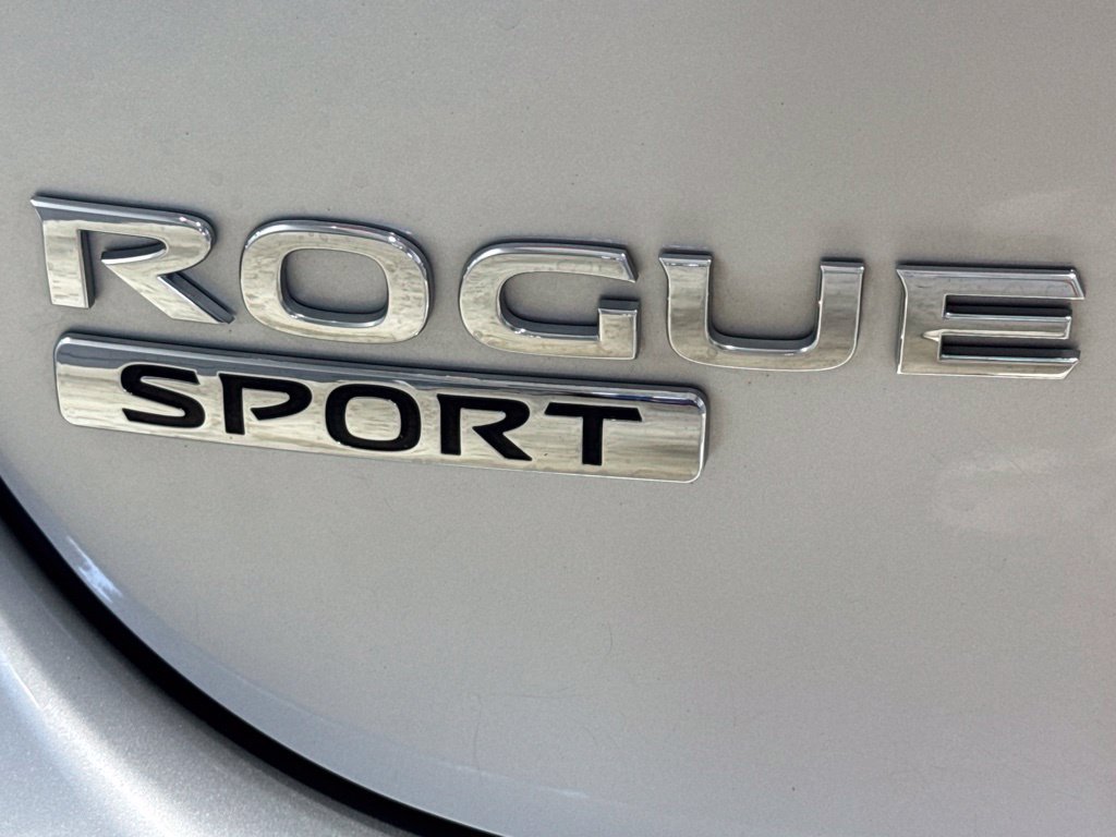 Used 2022 Nissan Rogue Sport S FWD image 28
