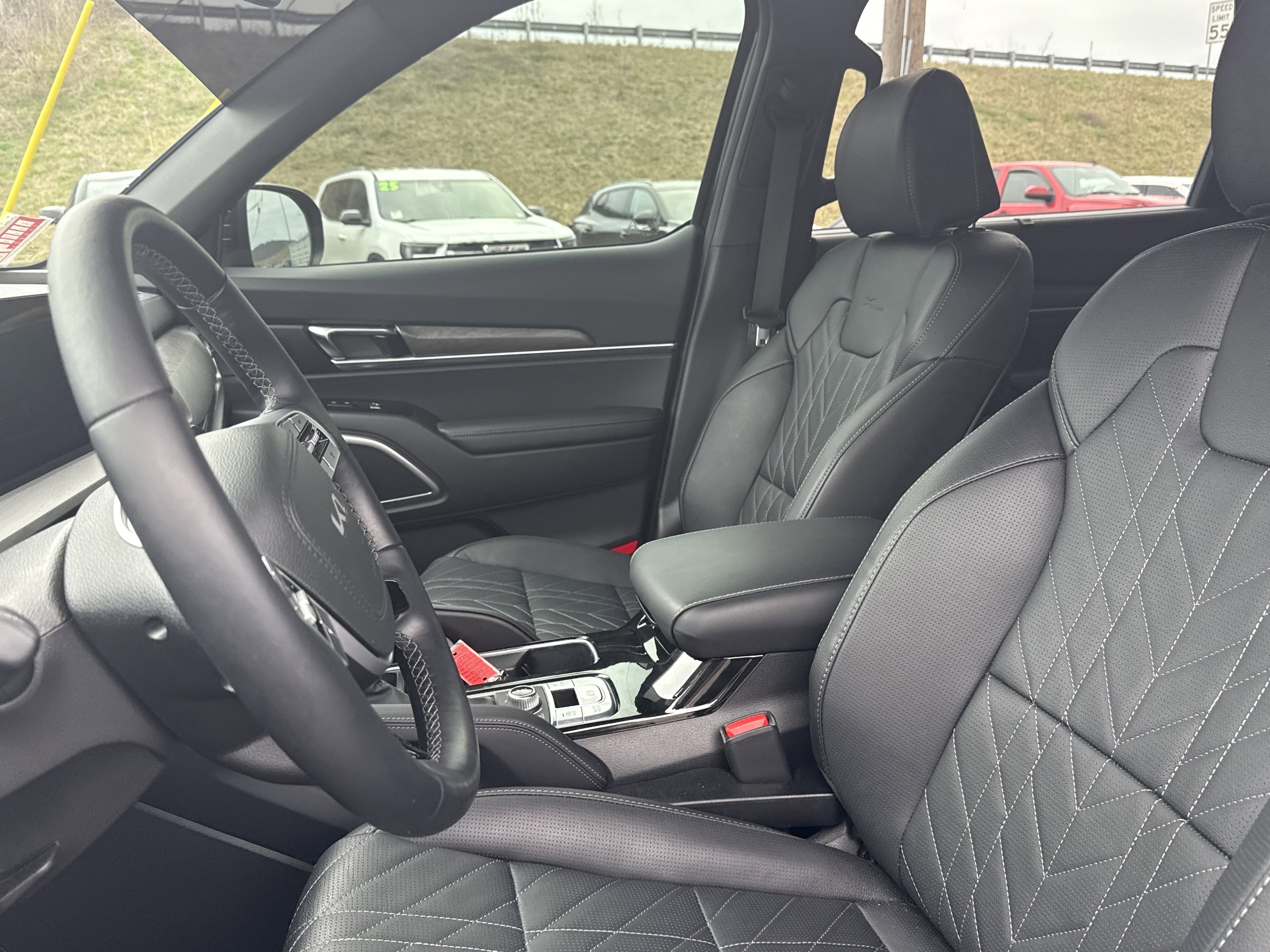 Used 2025 Kia Telluride EX X-Line image 14