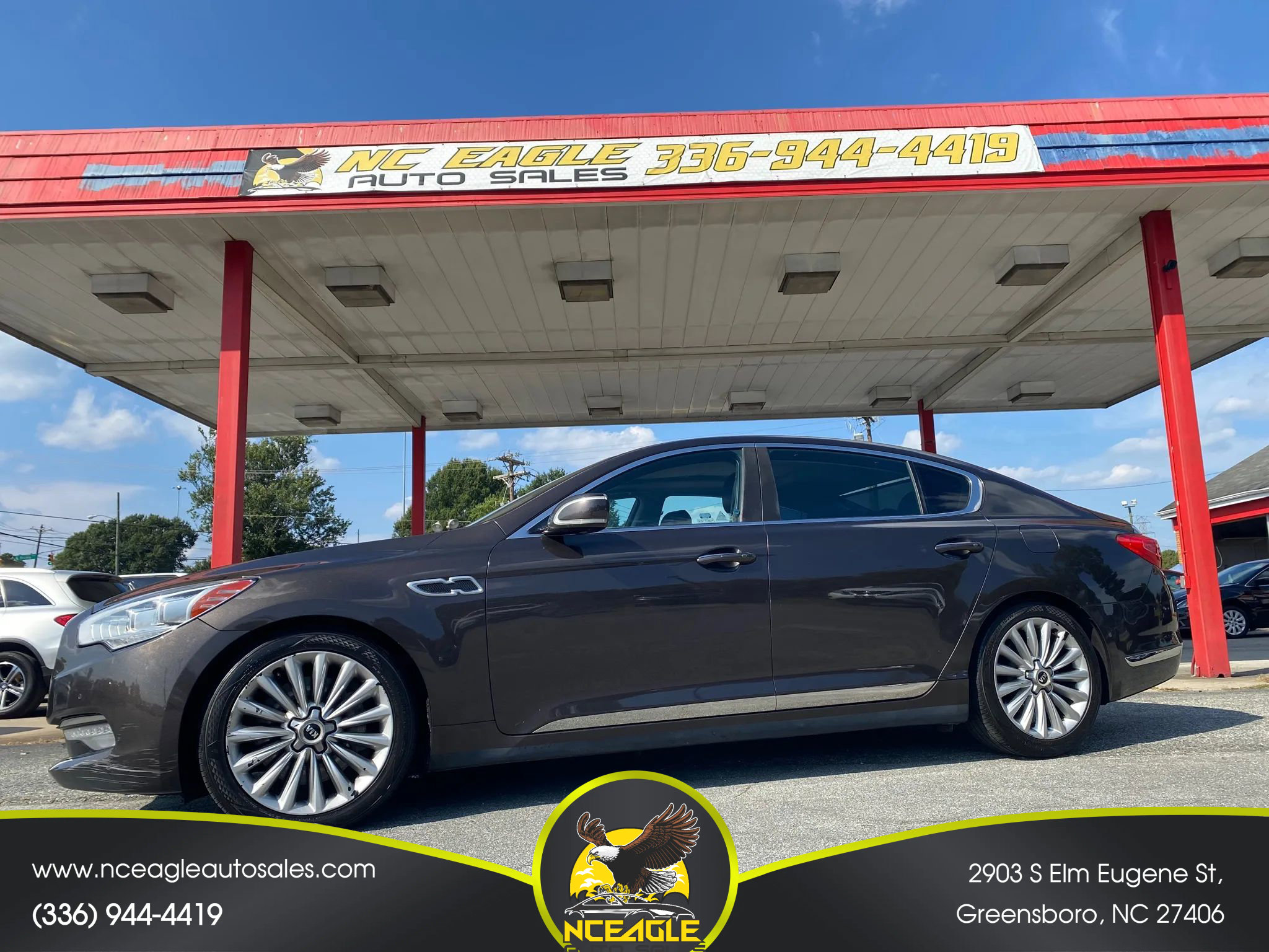 Used 2015 Kia K900 Luxury w/ VIP Package (Discontinued)