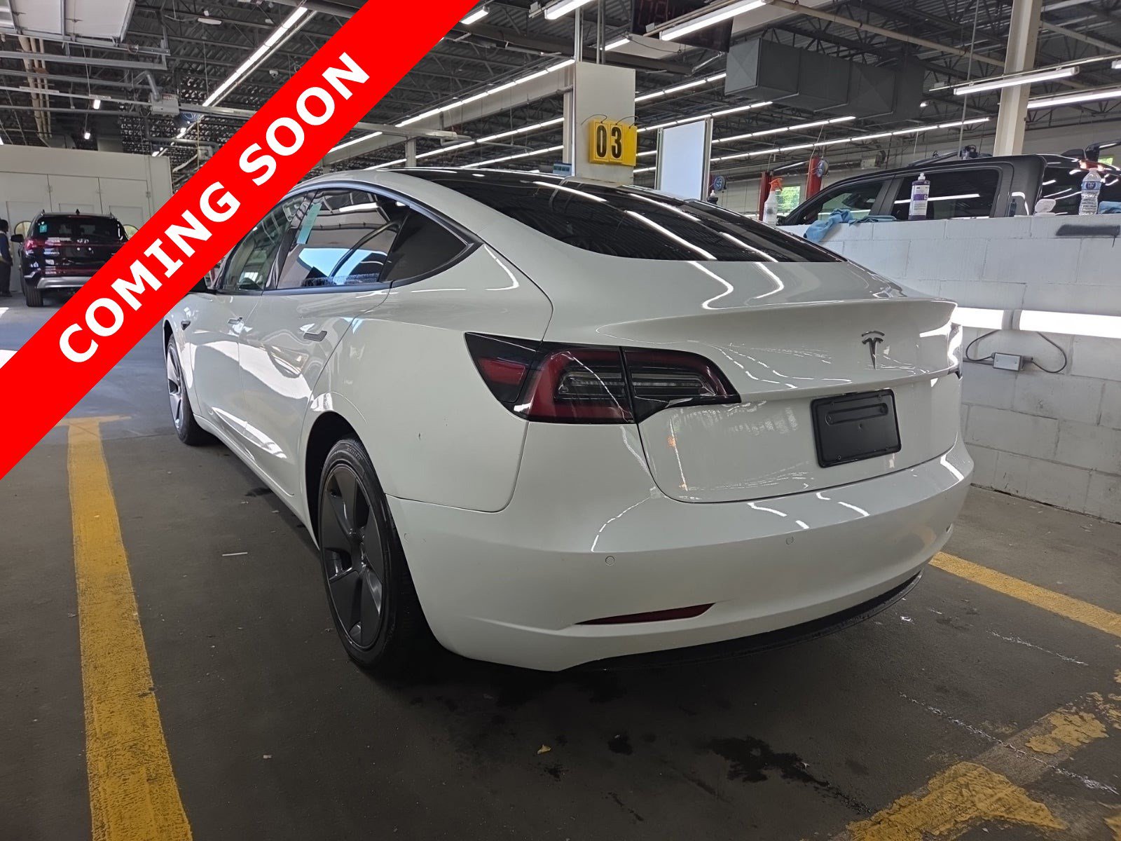 Used 2022 Tesla Model 3 Long Range AWD/4WD image 5
