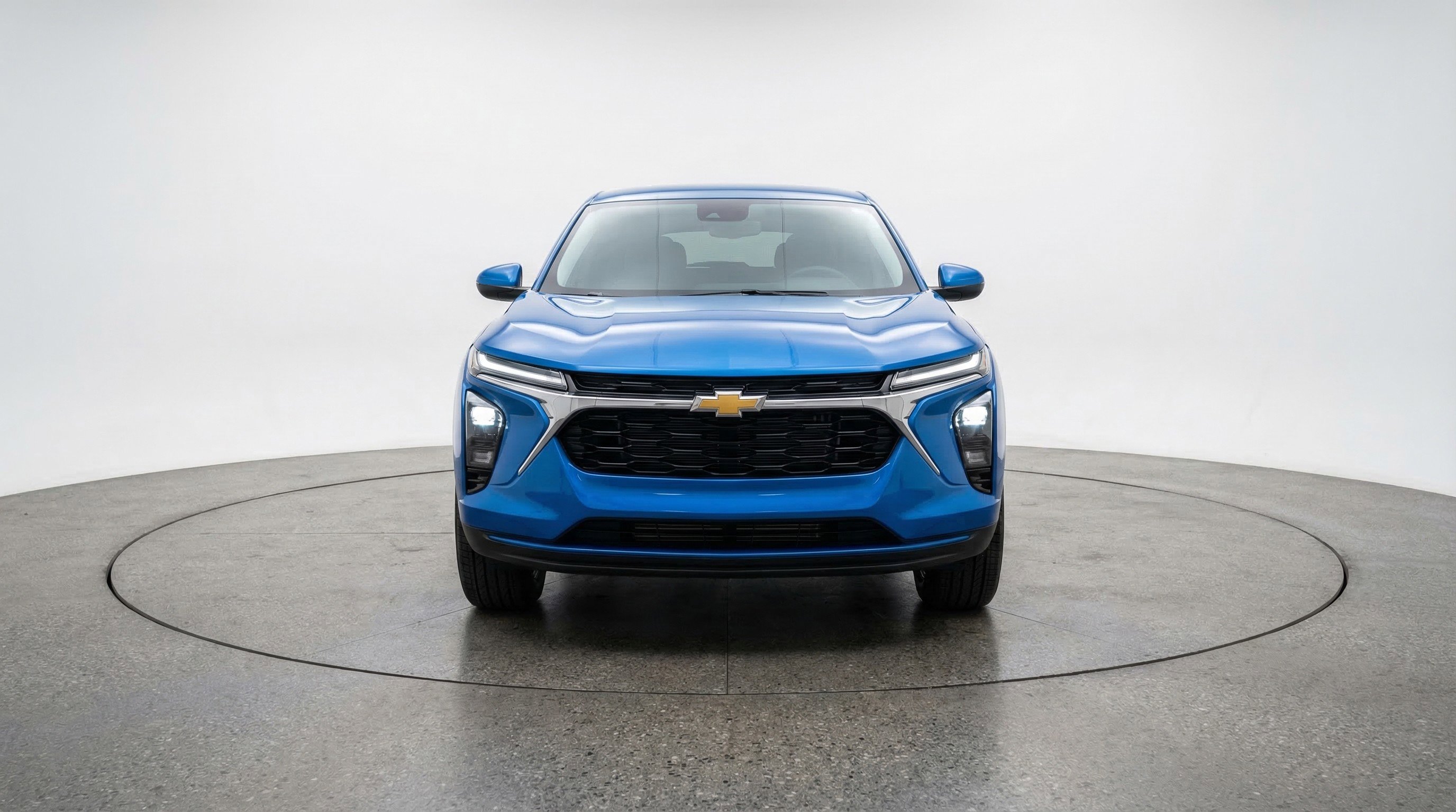 Used 2025 Chevrolet Blazer LT image 2