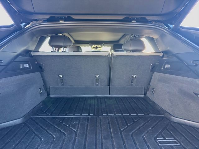 Used 2024 Cadillac Lyriq Tech w/ Driver Assist Package image 19