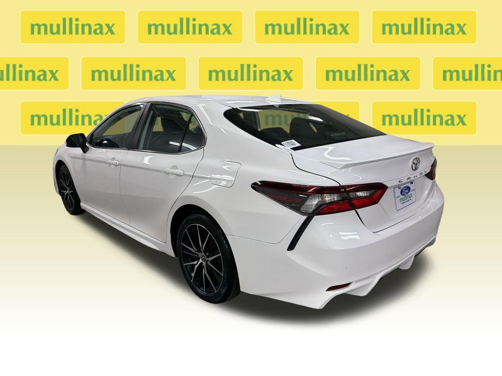 Used 2021 Toyota Camry SE FWD image 10