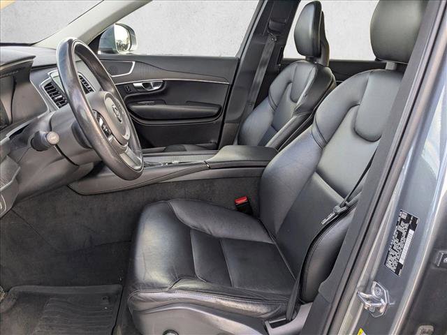 Used 2020 Volvo XC90 T5 Momentum w/ Protection Package Premier image 13