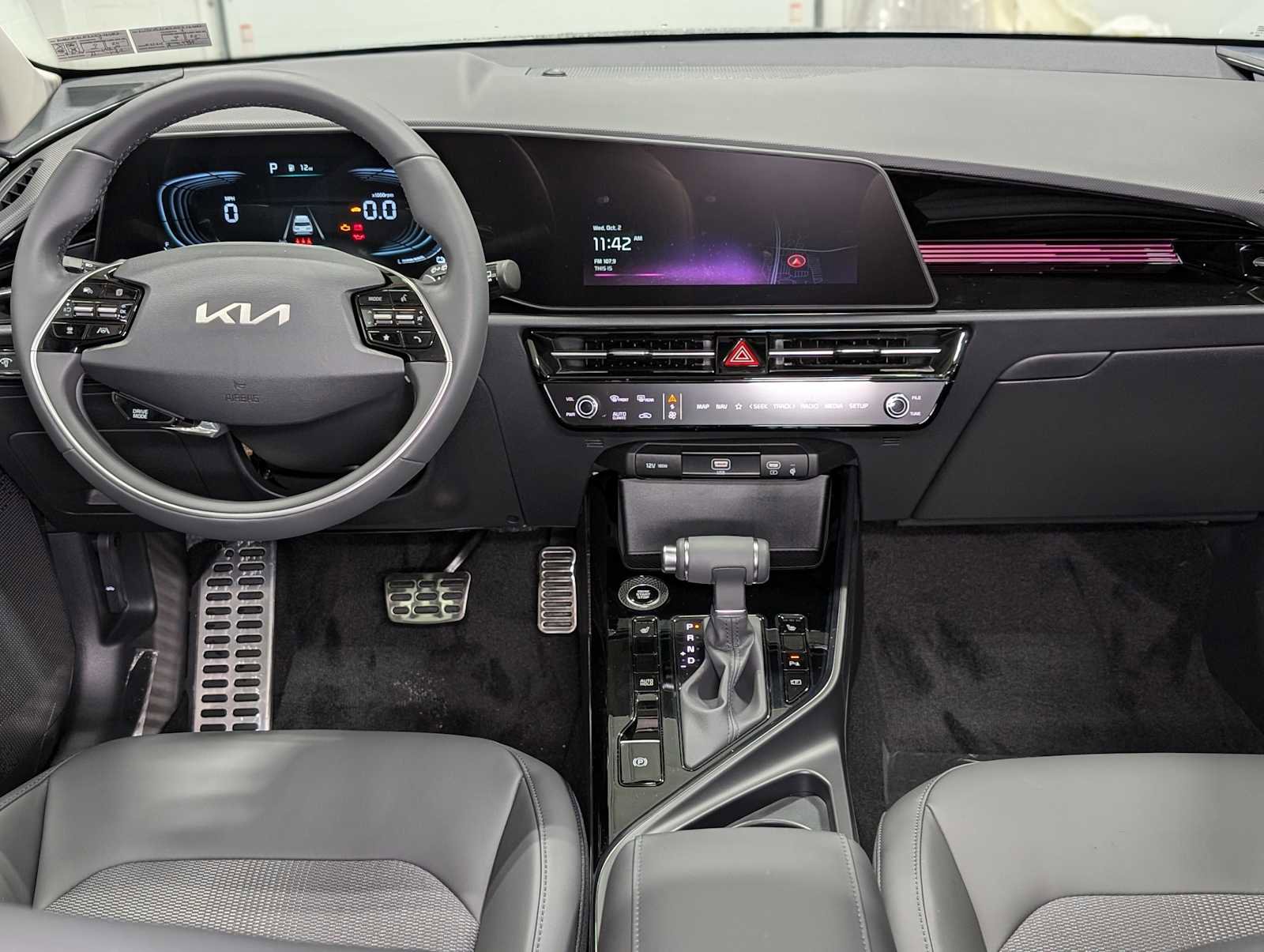 New 2025 Kia Niro EX Touring image 5