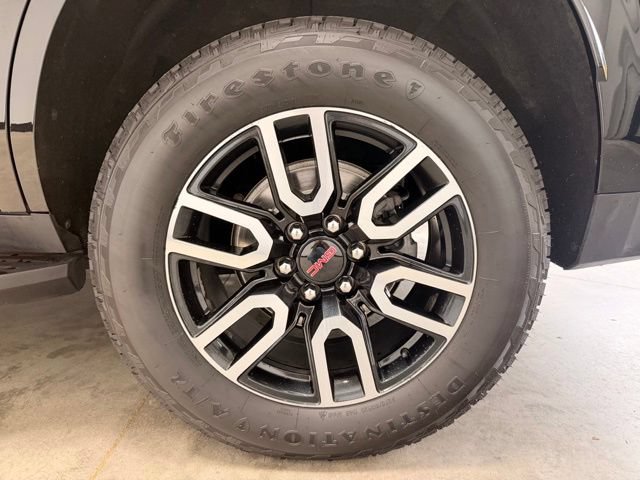 Used 2021 GMC Yukon AT4 w/ Rear Media and Nav Package AWD/4WD image 14