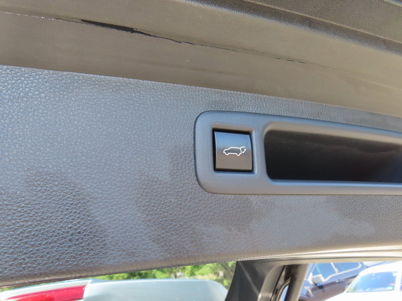 Used 2022 Toyota Highlander XLE image 39