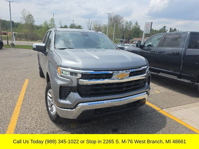 Used 2023 Chevrolet Silverado 1500 LT AWD/4WD image 4