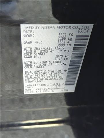 Used 2024 Nissan Titan SV w/ SV Convenience Package RWD image 24