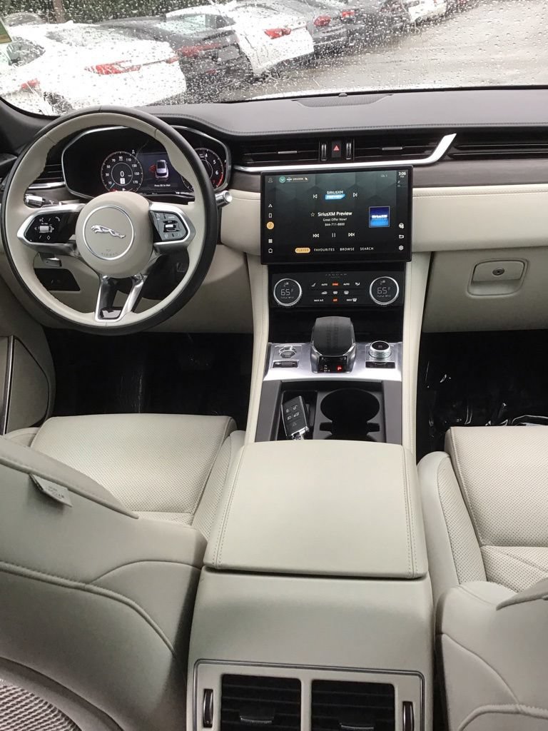 Used 2021 Jaguar F-PACE S AWD/4WD image 8