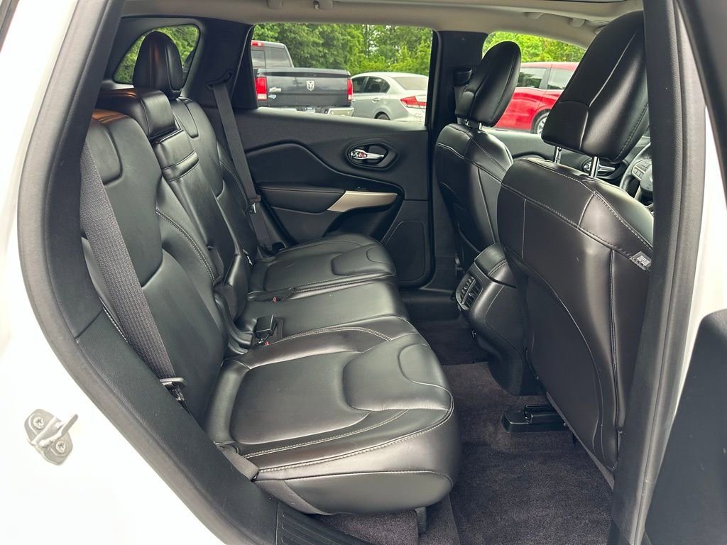Used 2018 Jeep Cherokee Limited w/ High Altitude Package AWD/4WD image 23