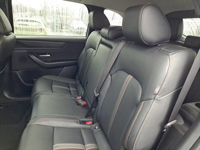 Used 2025 MAZDA CX-90 3.3 Turbo w/ Select Package image 19